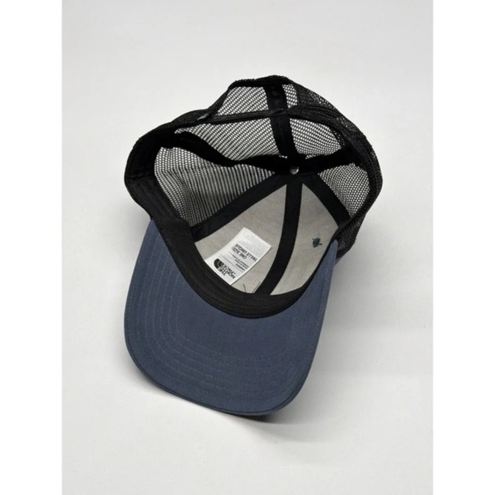 The North Face Embroidered Logo Trucker Hat Cap‎ 